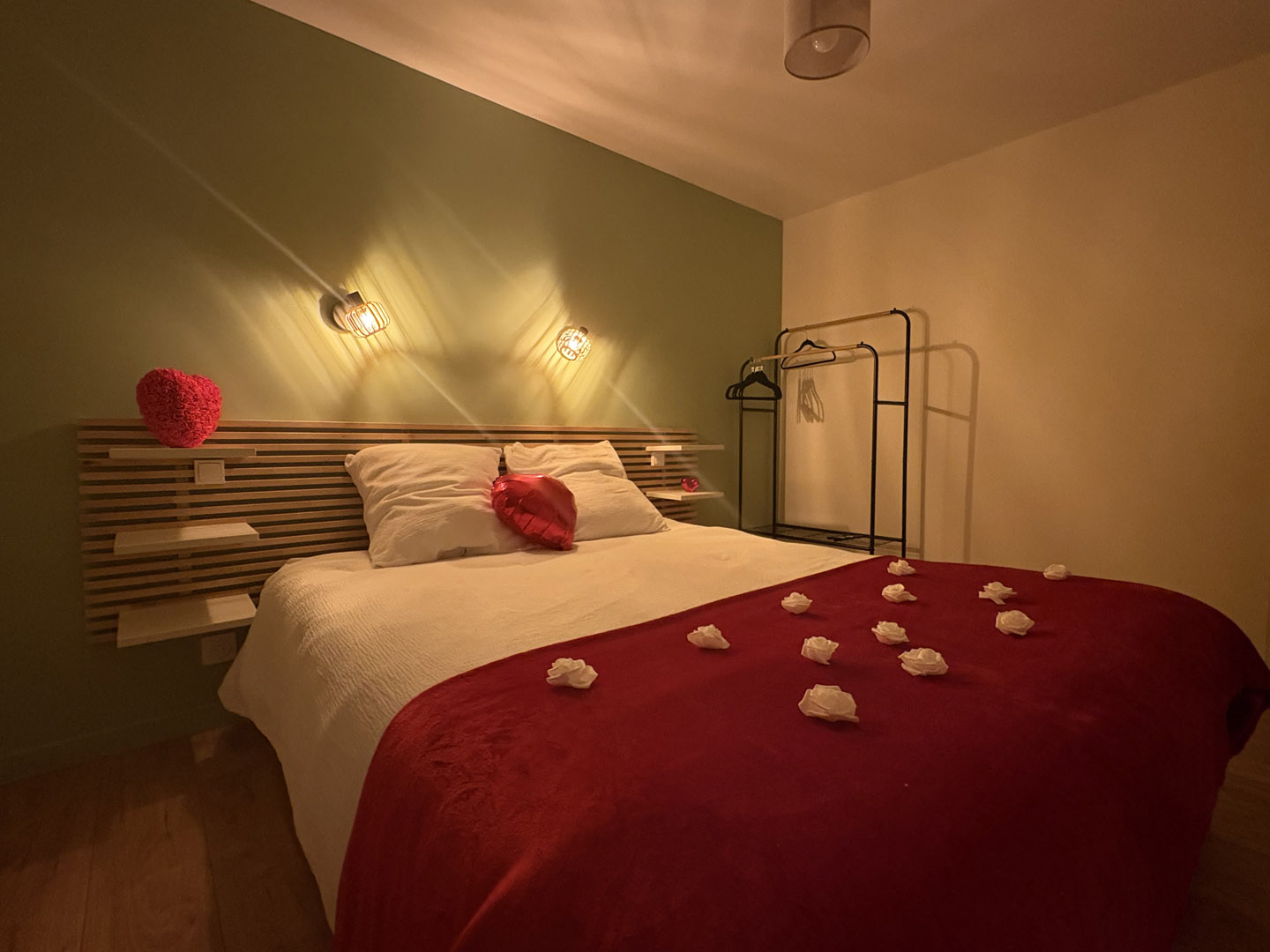 lovely room 24 gite couple sarlat chambre double romantique 3 1