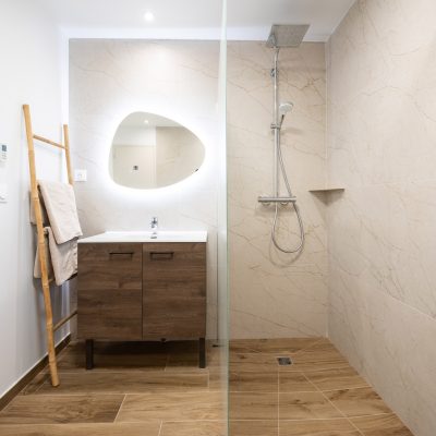 lovely room 24 gite couple sarlat loveroom salle de bain baignoire balneo (3)